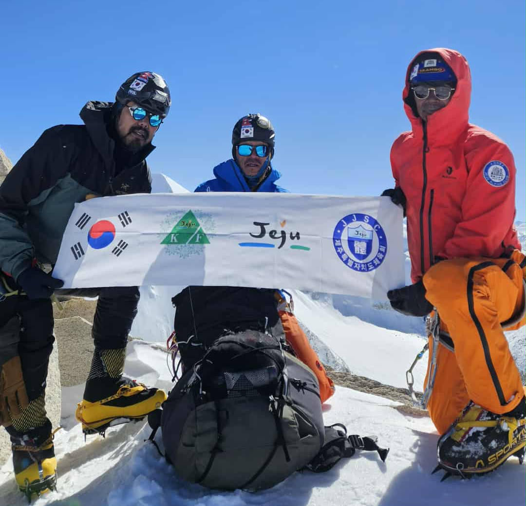 Nepal–Korea Team makes first ascent of Chhuama Peak III in Upper Mustang
